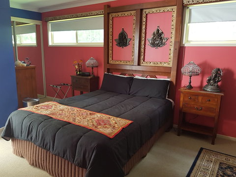 Tambaridge Bed And Breakfast - Sunshine Coast Guide 3