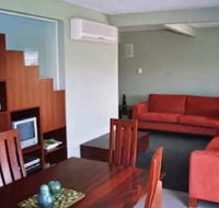Red Brier Cottage Accommodation - Sunshine Coast Guide