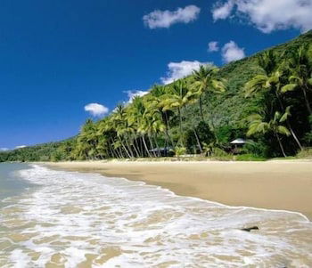 Ellis Beach Oceanfront Bungalows - Campground - Sunshine Coast Guide 3