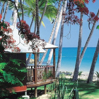 Ellis Beach Oceanfront Bungalows - Campground - Sunshine Coast Guide 5