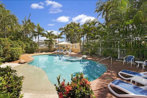 Riviere On Golden Beach - Sunshine Coast Guide 3