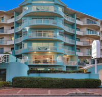 Alex Seaside Resort - Sunshine Coast Guide