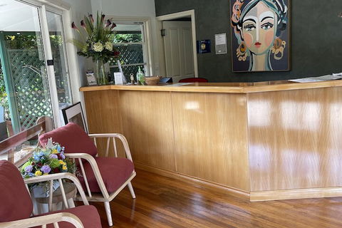 Arabella Garden Inn Motel - Sunshine Coast Guide 4
