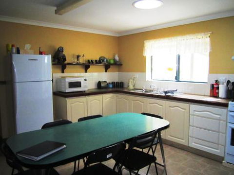 Lavendale Farmstay & Cottages York - Sunshine Coast Guide 5