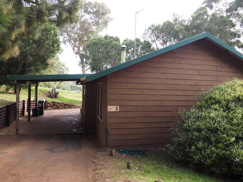 Augusta Sheoak Chalets - Sunshine Coast Guide 4