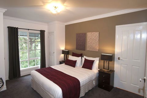 Hepburn Villas - Sunshine Coast Guide 2