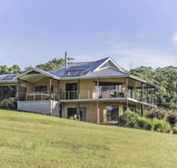 Clarendon Forest Retreat - Sunshine Coast Guide