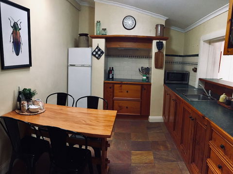 Greenock's Old Telegraph Station - Sunshine Coast Guide 0