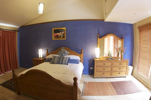 Forest Walks Lodge - Sunshine Coast Guide 7