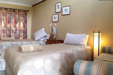 Forest Walks Lodge - Sunshine Coast Guide 4