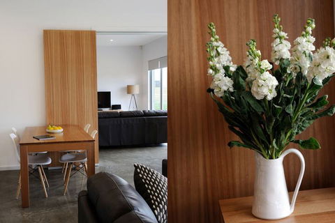 Relbia Lodge - Sunshine Coast Guide 7
