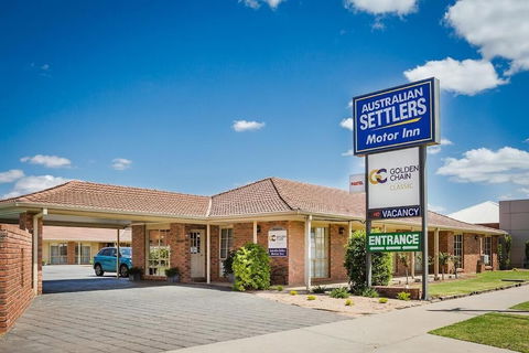 Australian Settlers Motor Inn - Sunshine Coast Guide 0