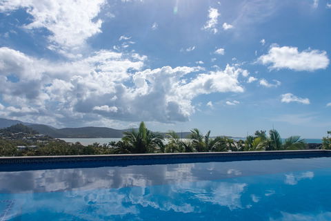 Viewpoint - Sunshine Coast Guide 2