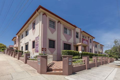 Waldorf Drummoyne Serviced Apartments - Sunshine Coast Guide 0