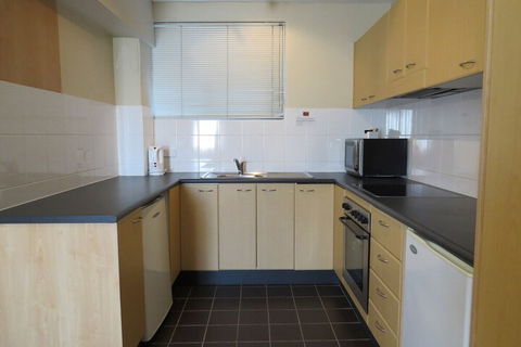 Waldorf Drummoyne Serviced Apartments - Sunshine Coast Guide 6