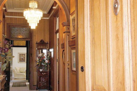 Wiss House Bed And Breakfast - Sunshine Coast Guide 7
