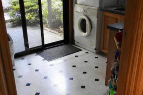 Launceston Bed & Breakfast Retreat - Sunshine Coast Guide 2