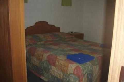 Island Motel Kingscote - Sunshine Coast Guide 1
