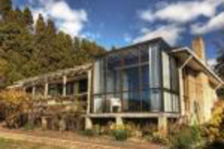 Austins Ferry TAS Sunshine Coast Guide