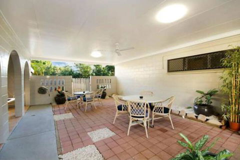 The Gulls Apartments - Sunshine Coast Guide 6