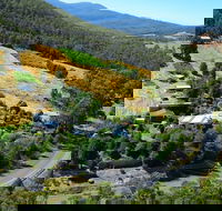Hillside Bed  Breakfast - Sunshine Coast Guide