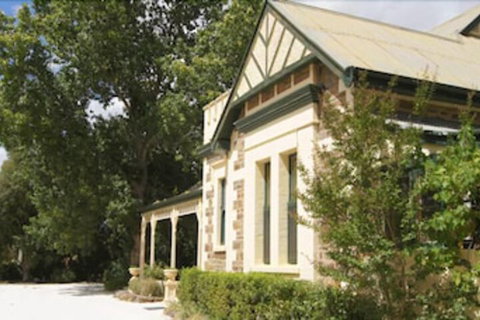 The Lodge Country House - Sunshine Coast Guide 2