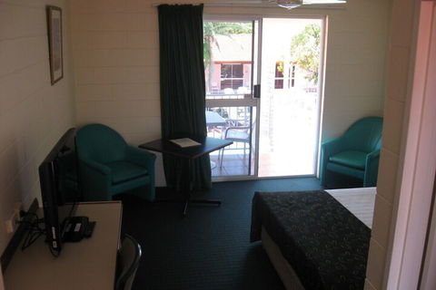 Monte Carlo Motor Inn - Sunshine Coast Guide 2