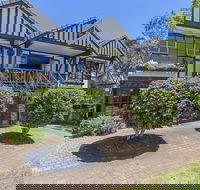 Montville Mountain Inn - Sunshine Coast Guide