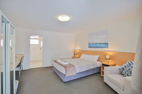 Oscar Motel - Sunshine Coast Guide 5