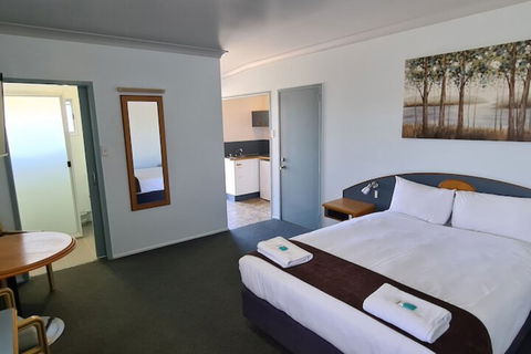 Oscar Motel - Sunshine Coast Guide 6