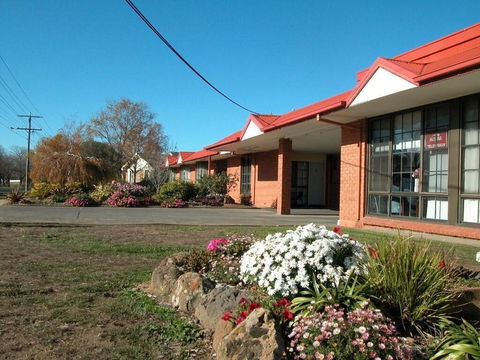 Ambassador Motor Inn Ballarat - Sunshine Coast Guide 2