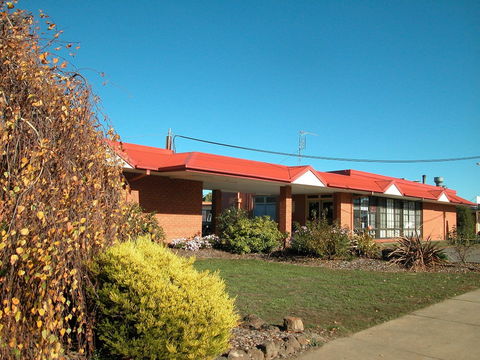 Ambassador Motor Inn Ballarat - Sunshine Coast Guide 1