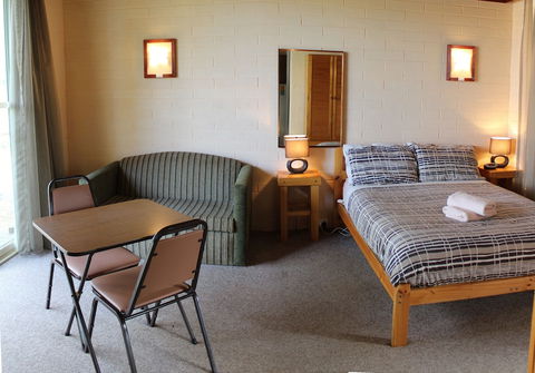 Regatta Point Holiday Park - Sunshine Coast Guide 0