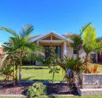 Surfside - Sunshine Coast Guide