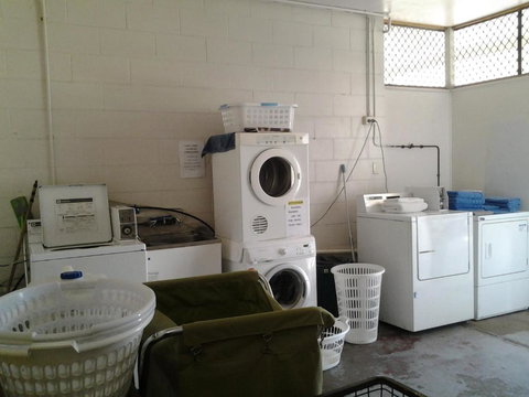 Tropical City Motor Inn - Sunshine Coast Guide 5