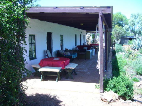 Old Miners Cottages Bed & Breakfast - Sunshine Coast Guide 4