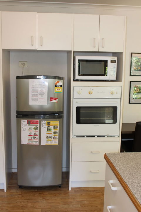 Australian Home Away Ringwood At Bardia - Sunshine Coast Guide 3