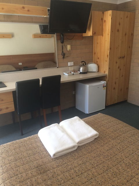 Alexander Motor Inn Moree - Sunshine Coast Guide 6