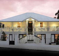 Heal House - Sunshine Coast Guide