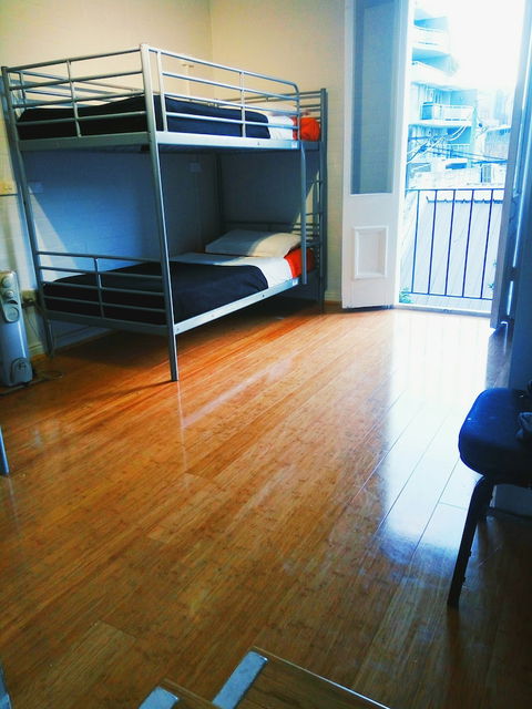 Asylum Sydney Backpackers Hostel - Sunshine Coast Guide 2