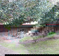 Bells Estate Great Ocean Road Cottages - Sunshine Coast Guide