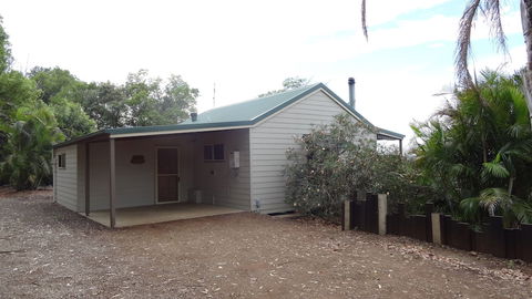 Maleny Luxury Cottages - Sunshine Coast Guide 0