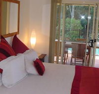 Tropical Coast Retreat - Sunshine Coast Guide