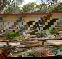 Wagon Wheel Motel - Sunshine Coast Guide