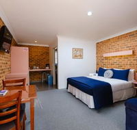 Lydoun Motel - Sunshine Coast Guide