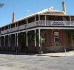 Sonbern Lodge Motel - Sunshine Coast Guide
