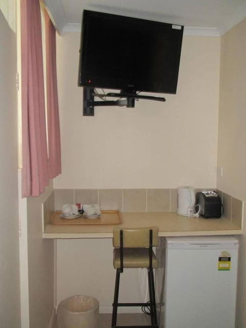 Great Lakes Motor Inn - Sunshine Coast Guide 6