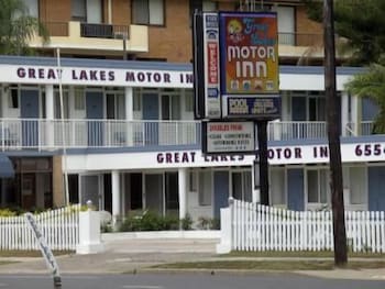 Great Lakes Motor Inn - Sunshine Coast Guide 0