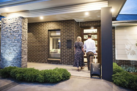 Kirsten Accommodation Mudgee - Sunshine Coast Guide 0