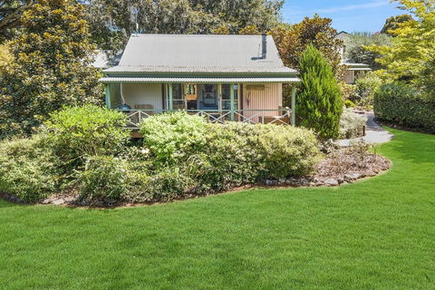 Bendles Cottages And Country Villas - Sunshine Coast Guide 3